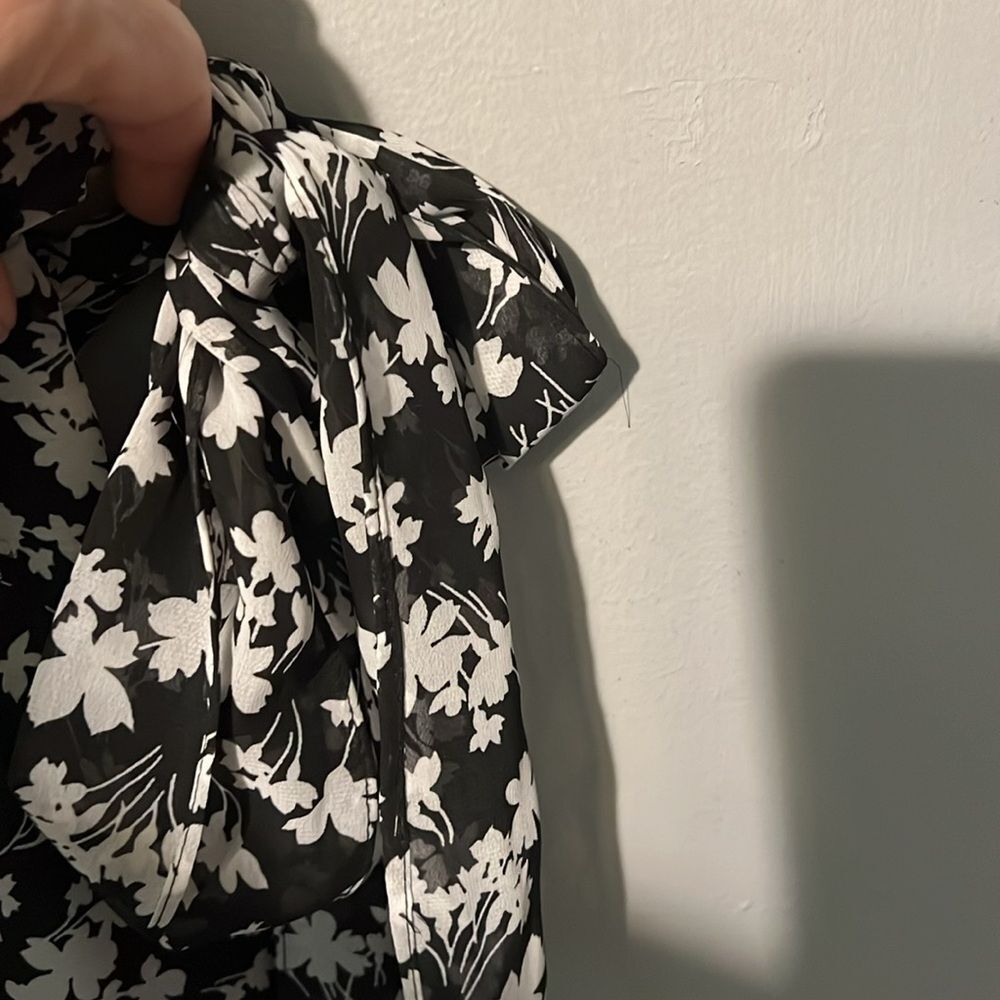 R&K Originals Size 18 Black/White Tie at the Waist  Dress V Neck Cap Sleeves - Picture 5 of 10